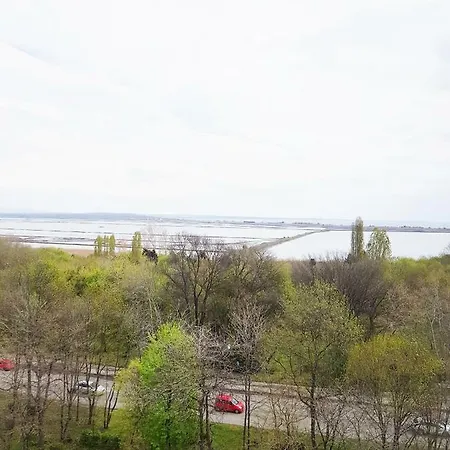 Апартамент Зорница